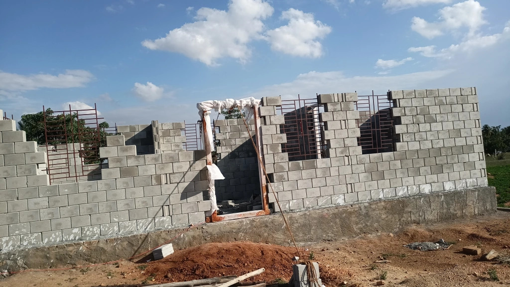 Best Interlocking Cement Bricks